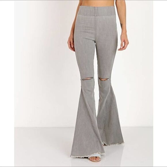 NWT Show Me Your Mumu Flare Jean High Waist Small - Picture 3 of 15